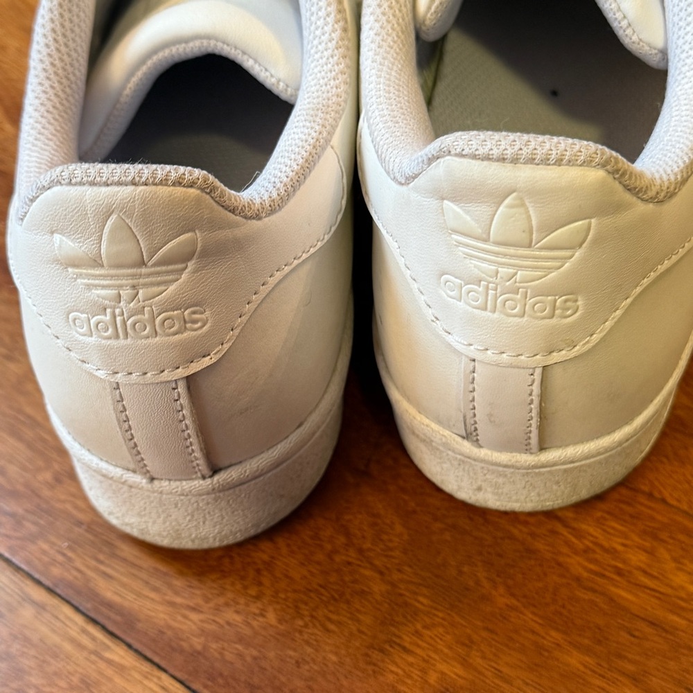 Adidas Classic White Lace-Up Sneakers - Picture 3 of 6